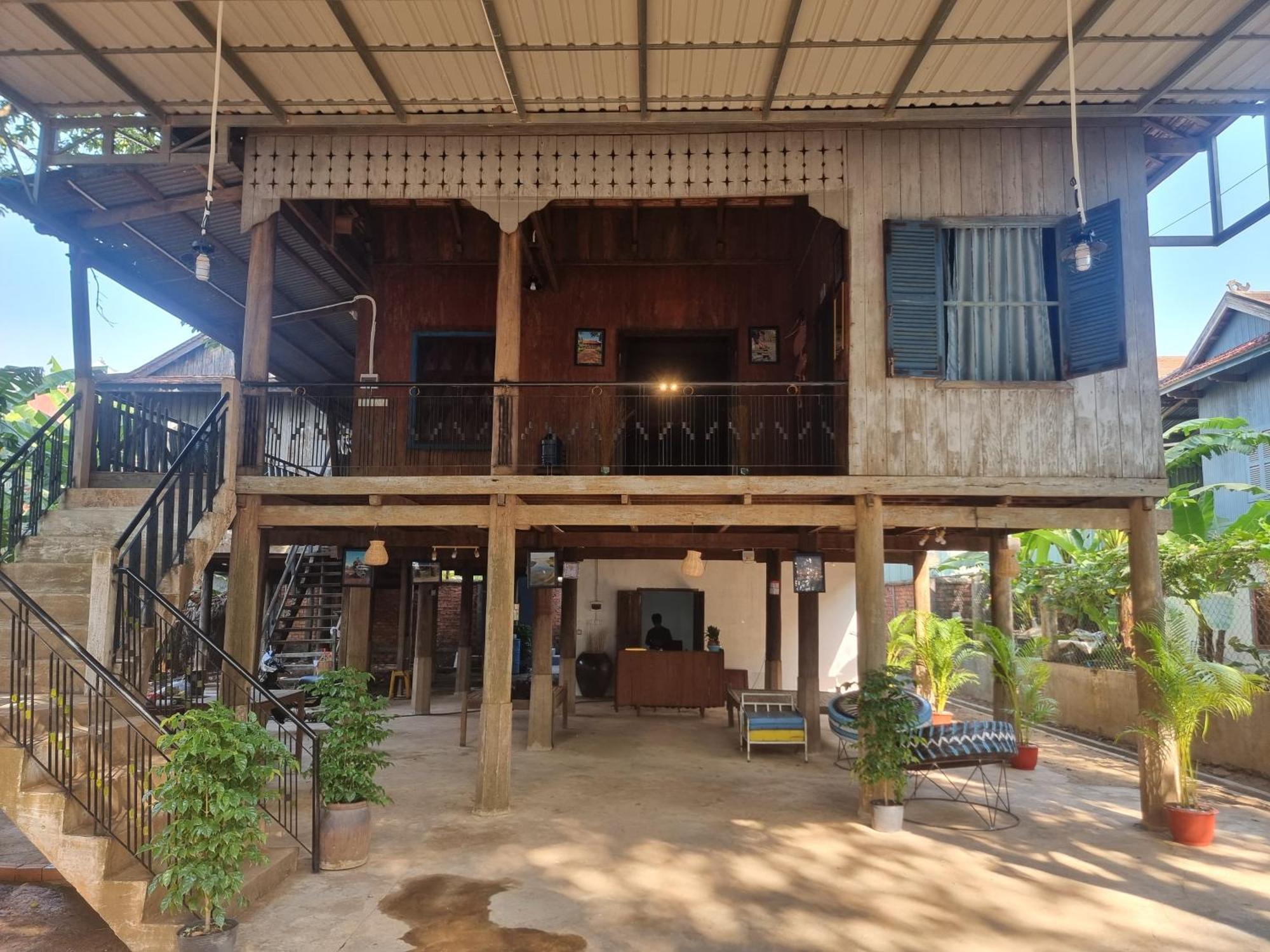 Discover Kratie Homesetay Экстерьер фото